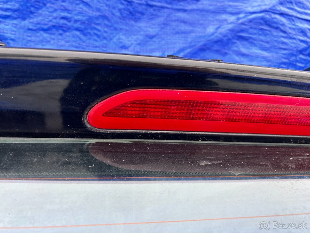 Páté dveře VW Passat B7 Kombi černé - 4