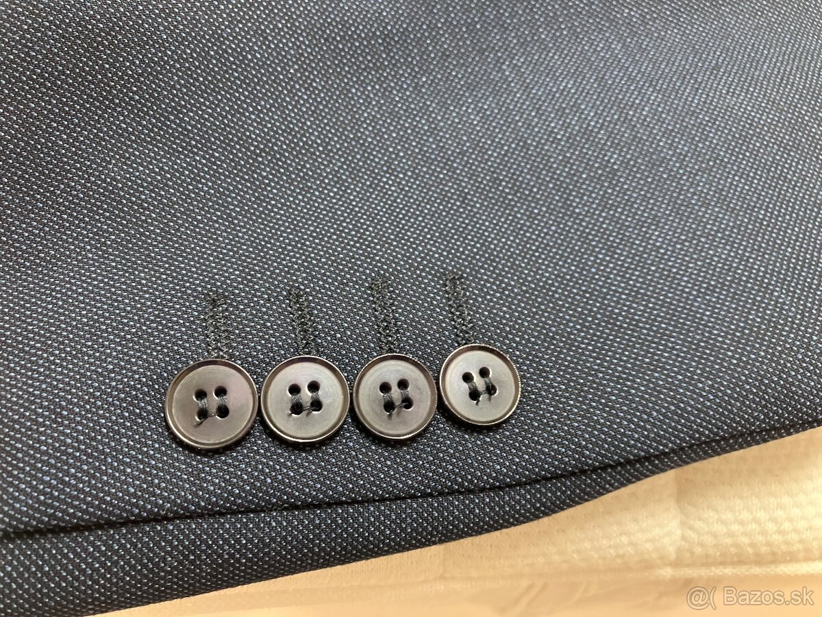 Pánsky tmavomodrý oblek zn. Michael - 4