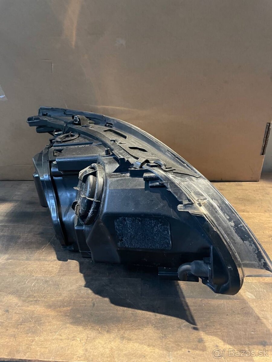 Predné svetla BMW E60/E61 - 4