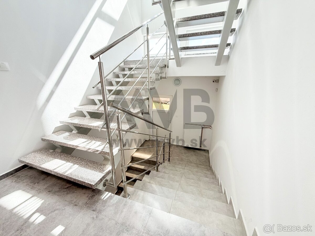 ADMINISTRATÍVNO‑TECHNOLOGICKÉ CENTRUM V MARCELOVEJ - 4