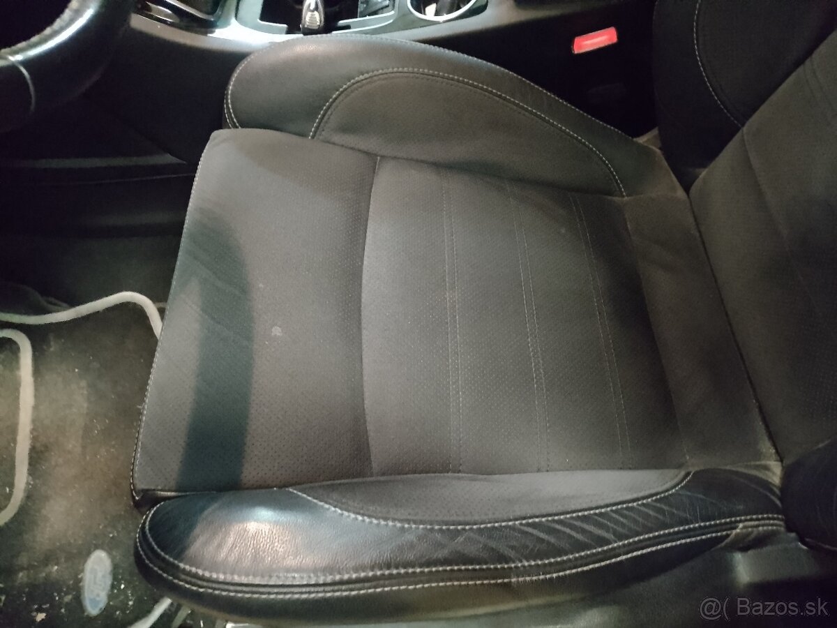 Predám ford galaxy - 4