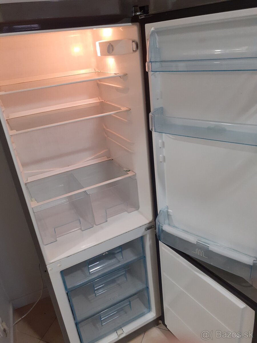 Chladnička s mrazničkou Elektrolux Inspire SpacePlus - 4