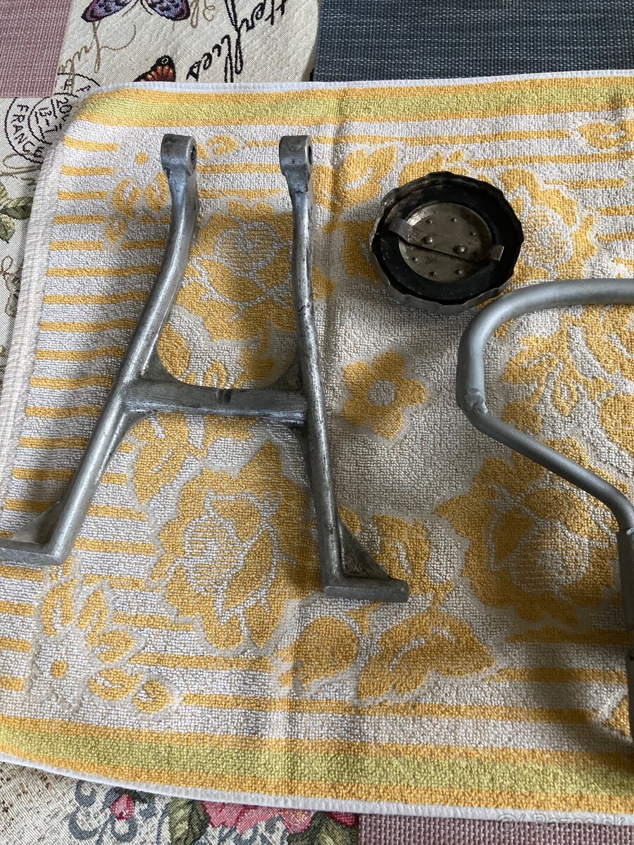 Náhradné diely - 4