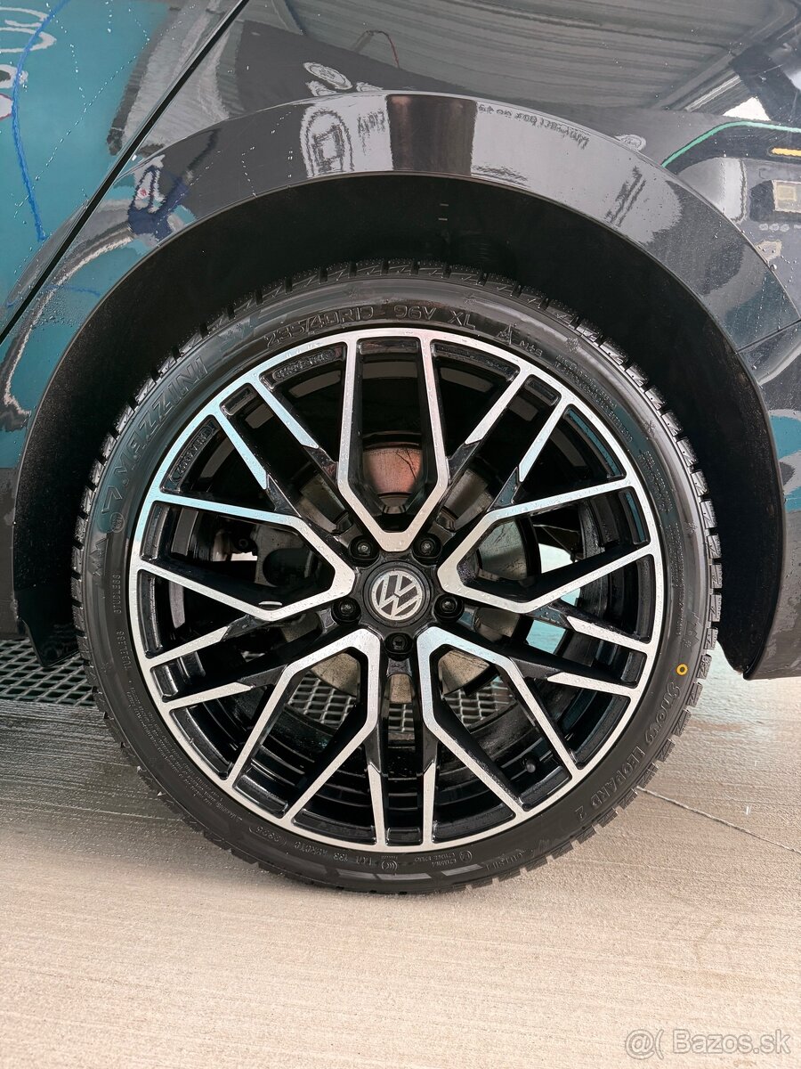 Volswagen Passat B9 - 4