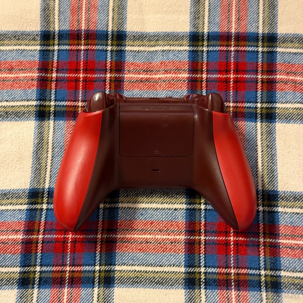 Predám originálny Xbox ovládač – červená farba - 4
