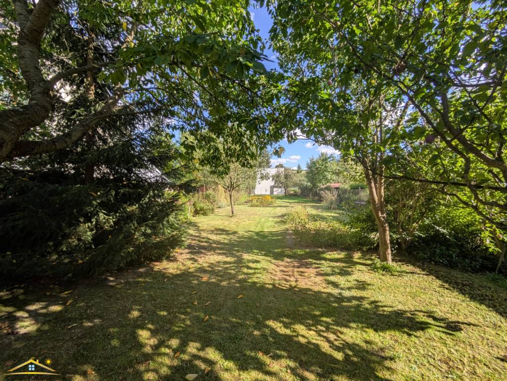 Priestranný rodinný dom priamo v centre Turzovky s veľkým po - 4