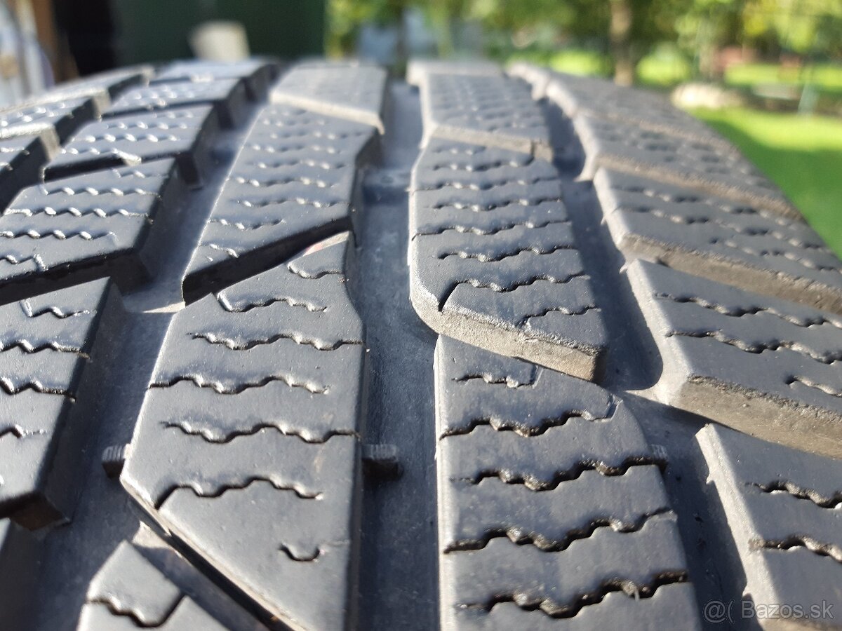 205/60 r16 zimne pneumatiky - 4