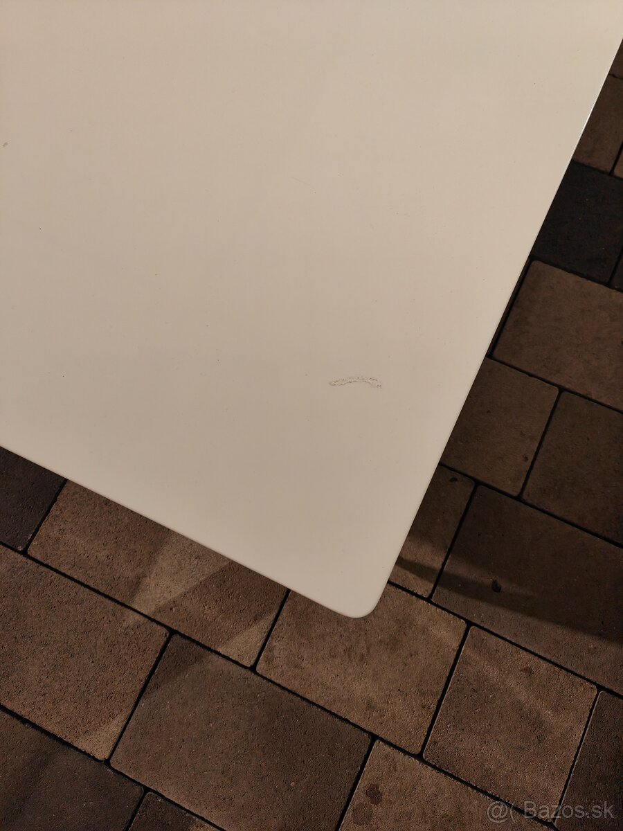 Konferenčný stolík - 4