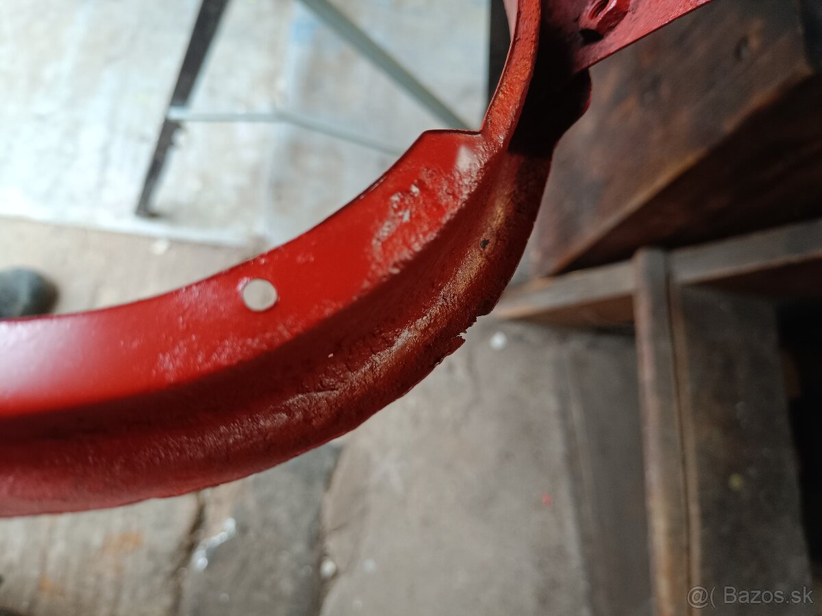 Škoda 100 predné čelo - 4