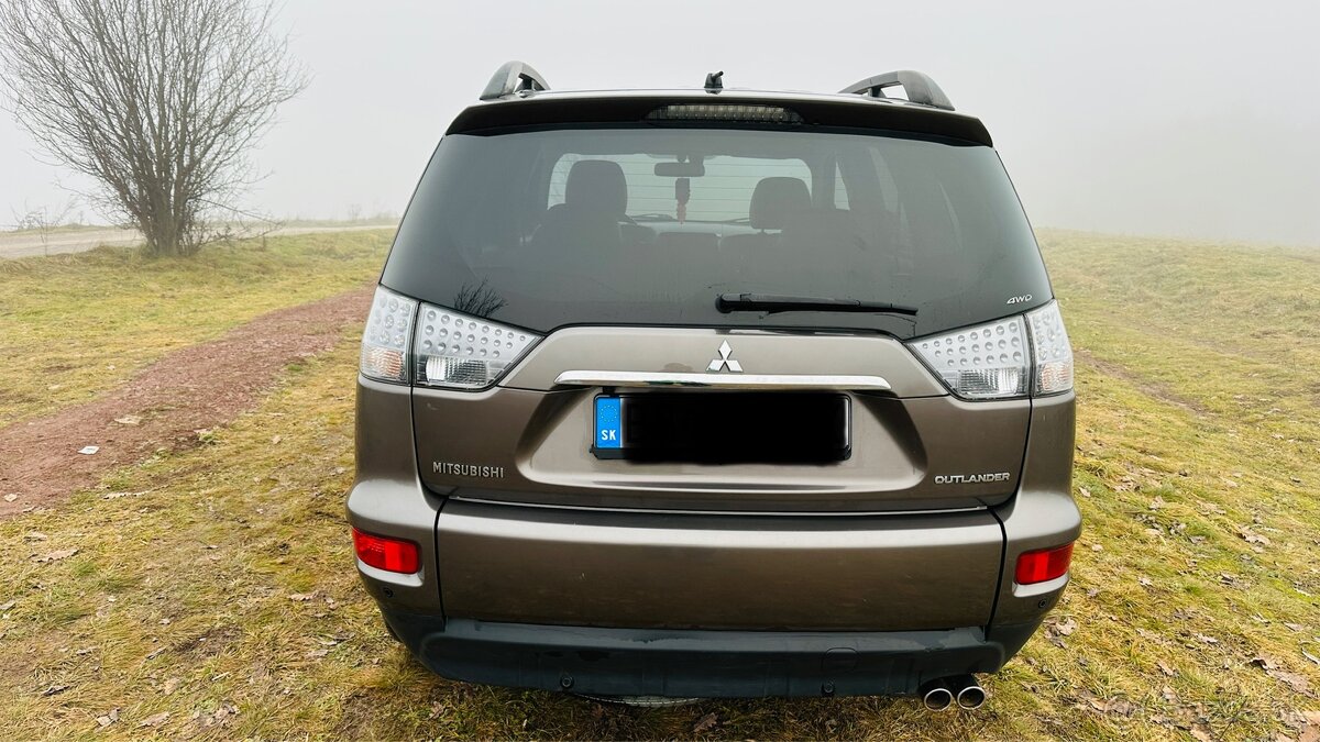 Predám Mitsubushi Outlander 2,2 diesel - 4