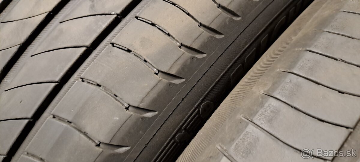 Predám 4ks jazdené letné 235/50r19-103V Michelin - 4