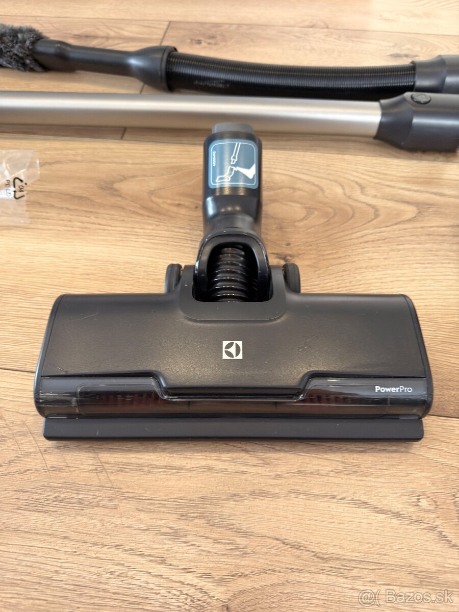 Electrolux umtimate 700 - 4