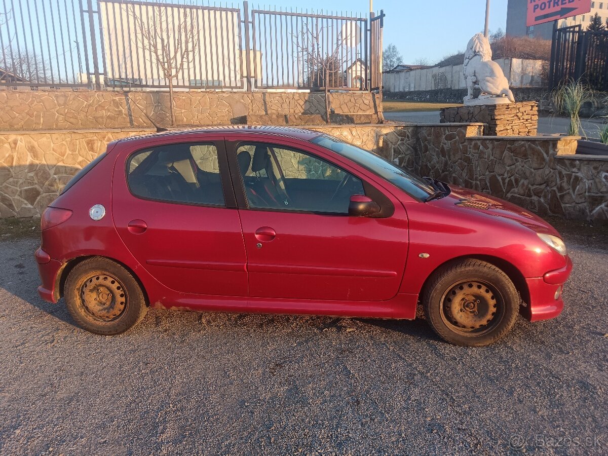 Predám Peugeot 206 1.4 benzin+LPG - 4