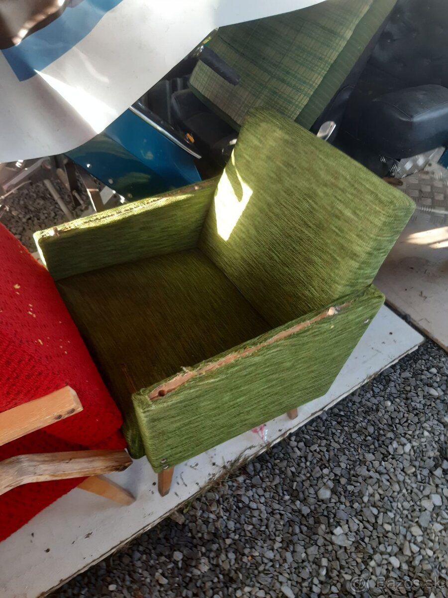 Kreslá RETRO rôzne, zelené, hnedé, modré, červené - 4