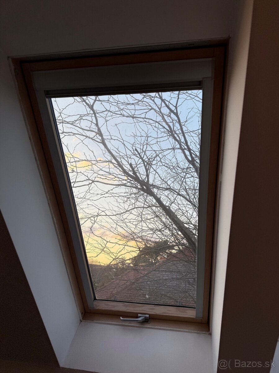 Predam stresne okna FAKRO 7ks - 4