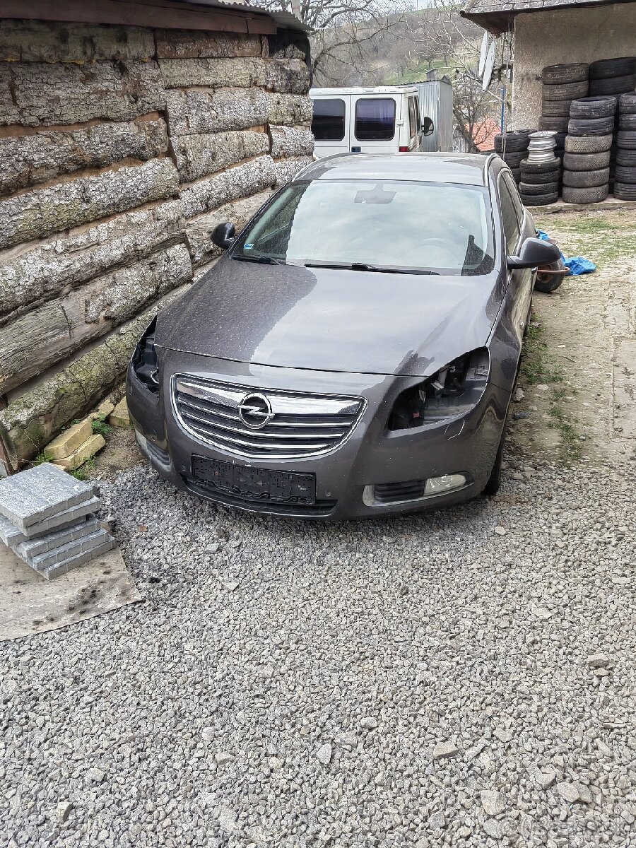 predám opel insignia 2010 - 4