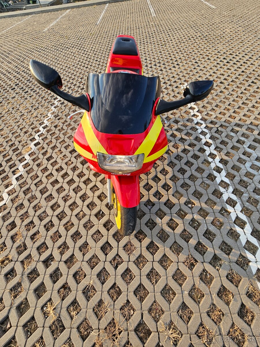 Honda cbr 600f - 4