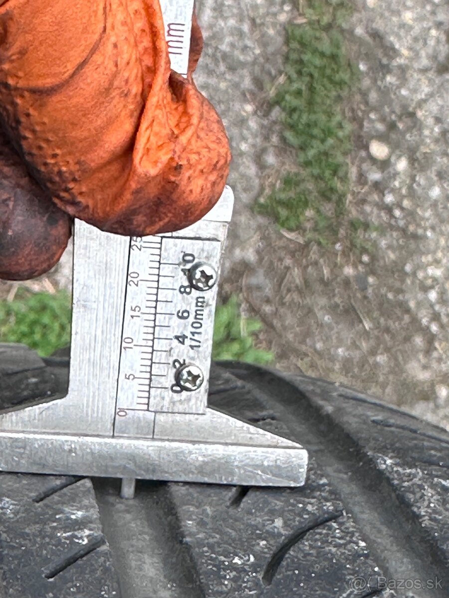 235/55 R18 - 4
