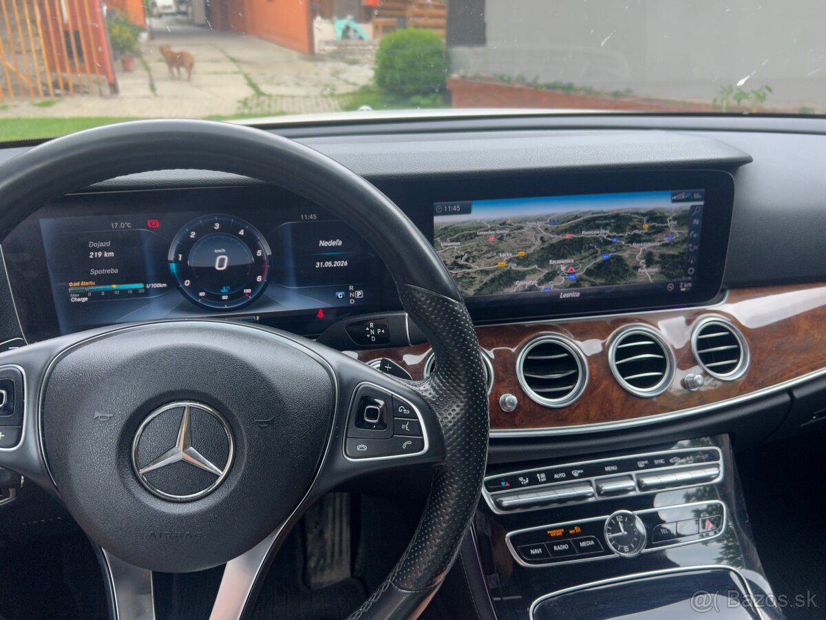 Mercedes benz - 4