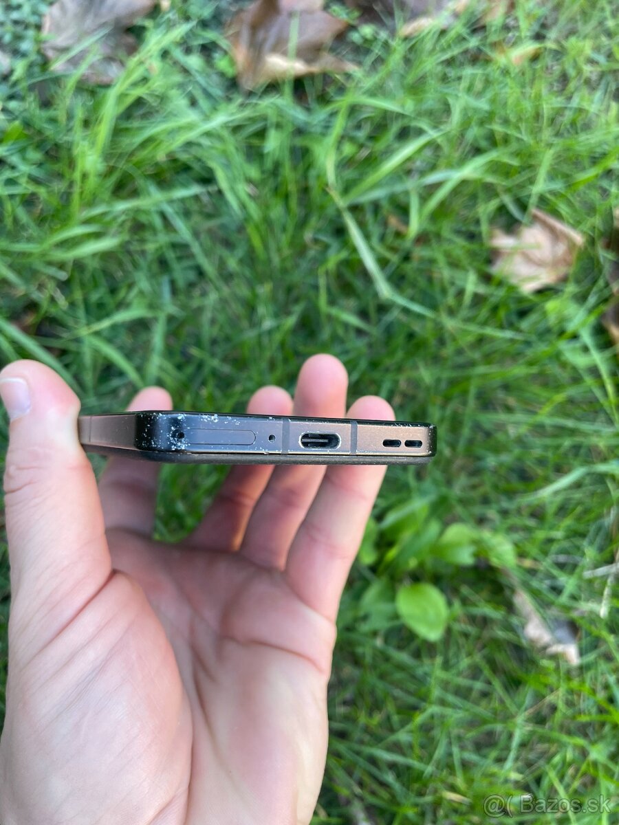 Asus Zenfone 9 - 4