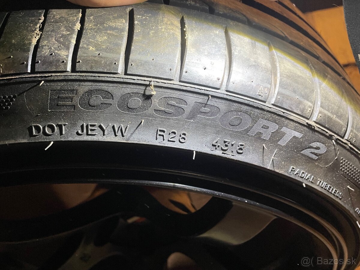 Japan Racing JR32 5x114,3 18x10,5 255/35 R18 - 4