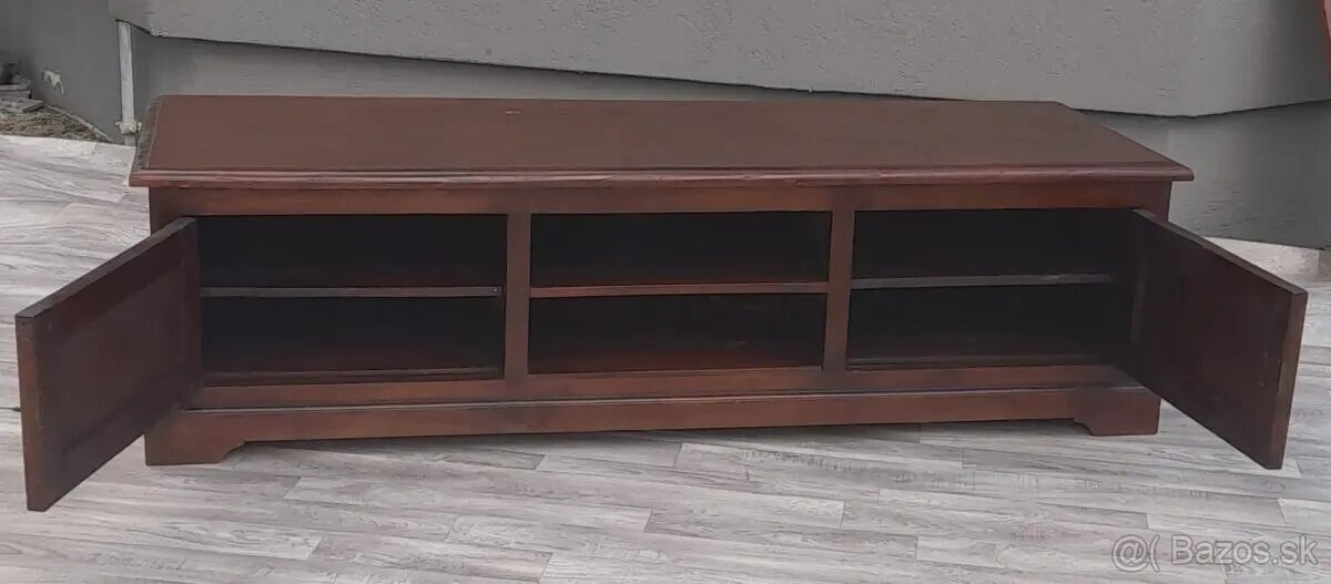 Komoda , botník , Tv stolík. - 4