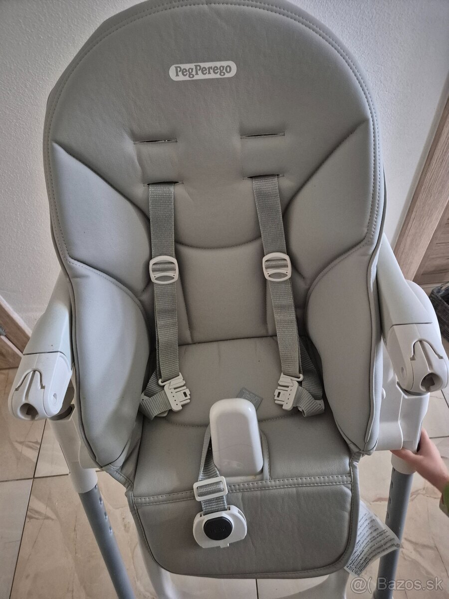 Jedálenská stolička - 4