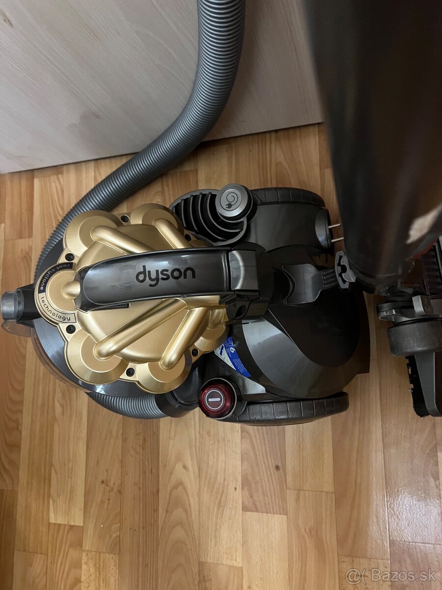 Vysávač Dyson DC29 Origin - 4