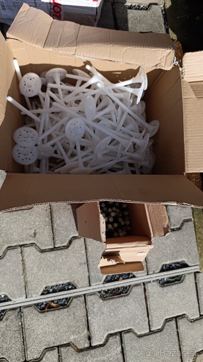 Kotvy do polystyrénu s oceľovým tŕňom - 4