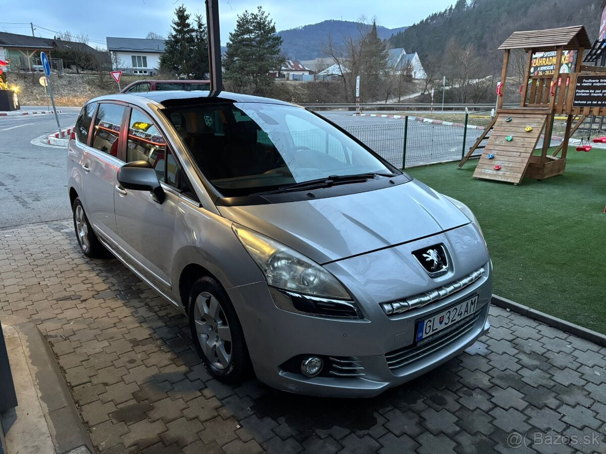 Peugeot 5008 2.0 / 2010 - 4