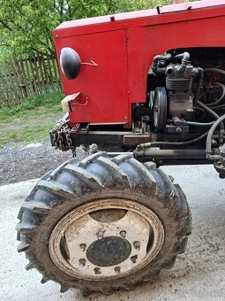 Predám traktor 4x4 - 4