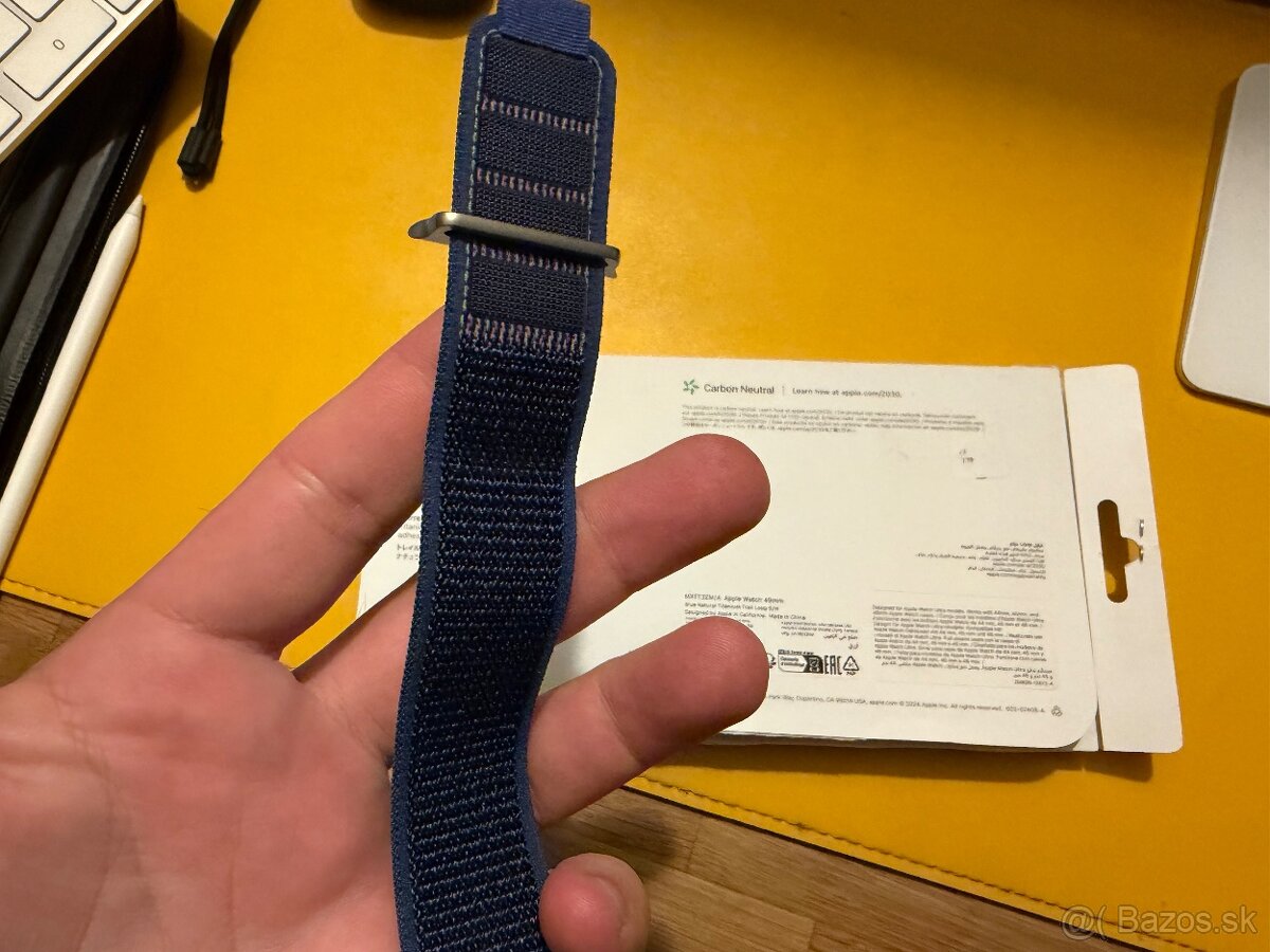 Apple Watch 49mm Blue Trail Loop - S/M - Natural Titanium - 4