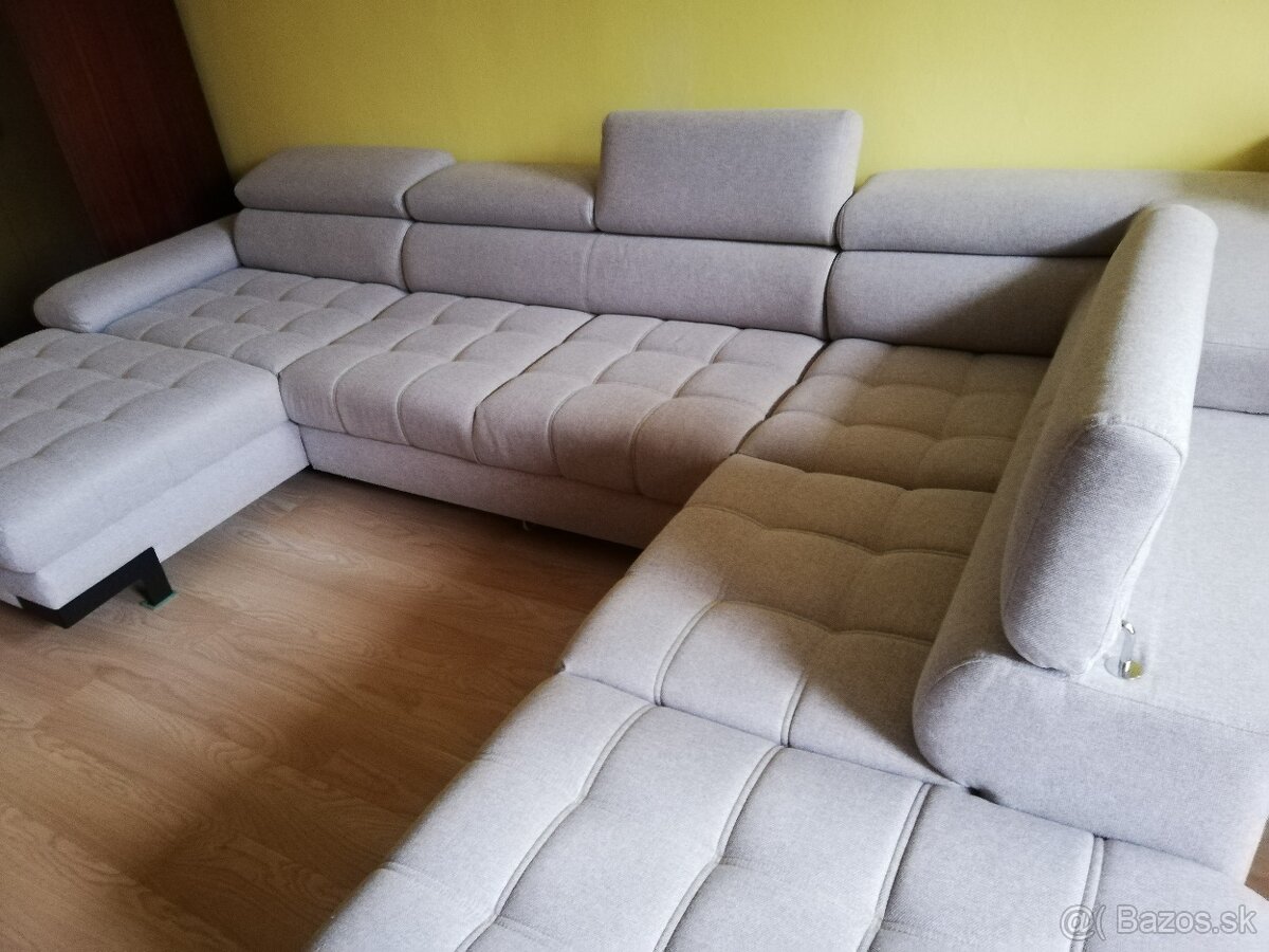 Veľký moderný gauc - 4
