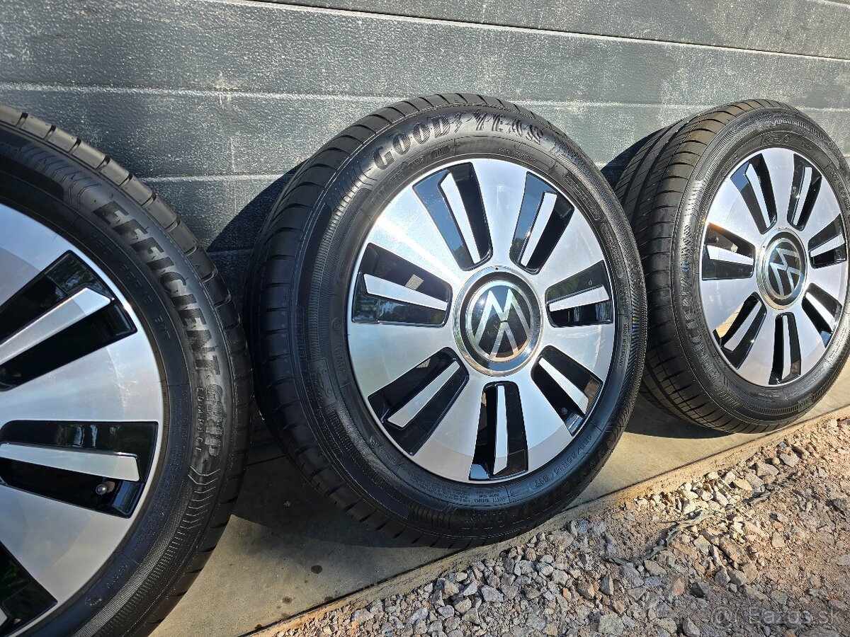 Letná Sada Volkswagen e-UP+GoodYear 165/65 R15 - 4