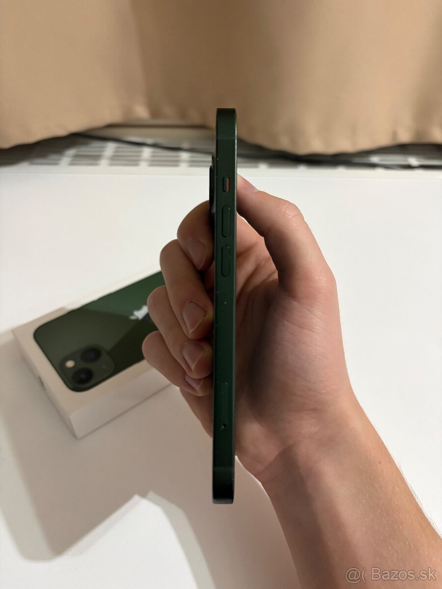 iPhone 13 Alpine Green - 4