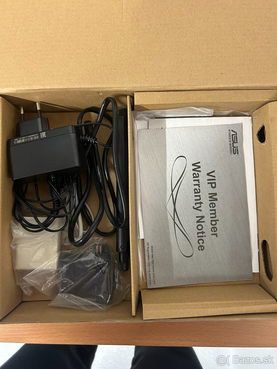 ADSL Modem Router ASUS Wireless-N300 - 4