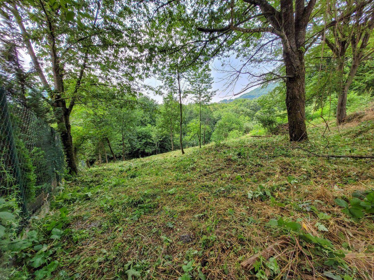 Stavebný pozemok 820 m2- Nová Bana SUPER CENA - 4