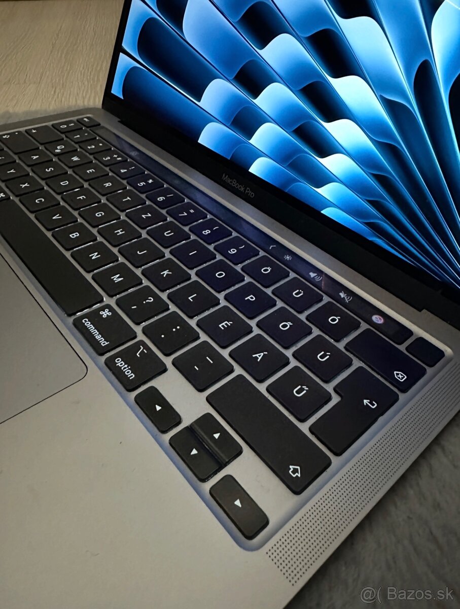 Apple MacBook PRO 2020 M1 13” 256GB - 4