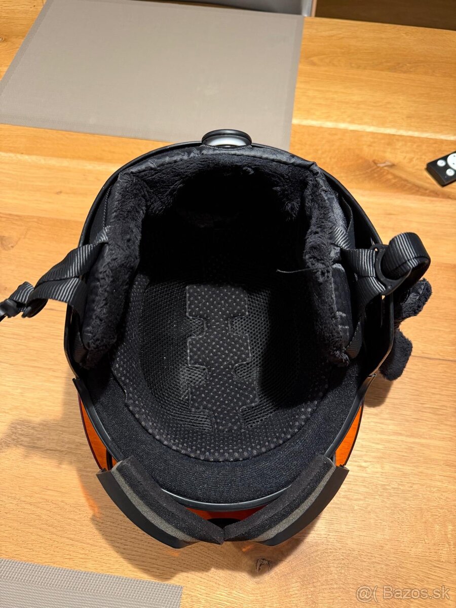 Lyziarska prilba Carving 550 - 4