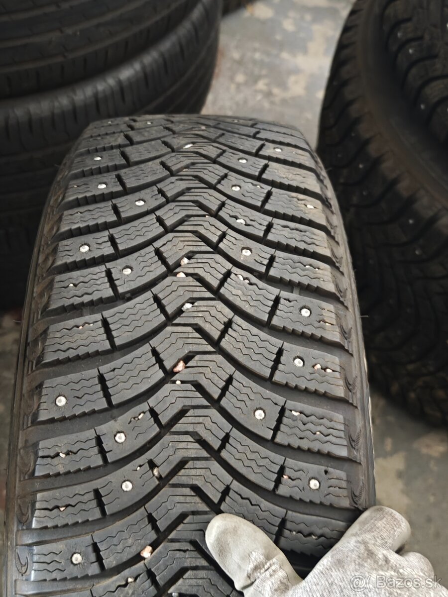 Volvo XC60 R18 zimné s hrotmi - 4