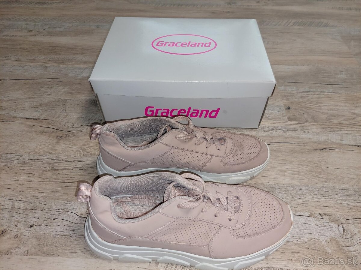 Dámske botasky a turistické topánky - 4