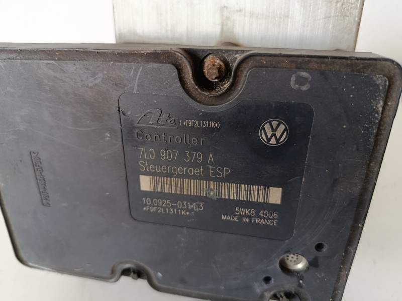 rj abs touareg 7l0614111b 150€ - 4