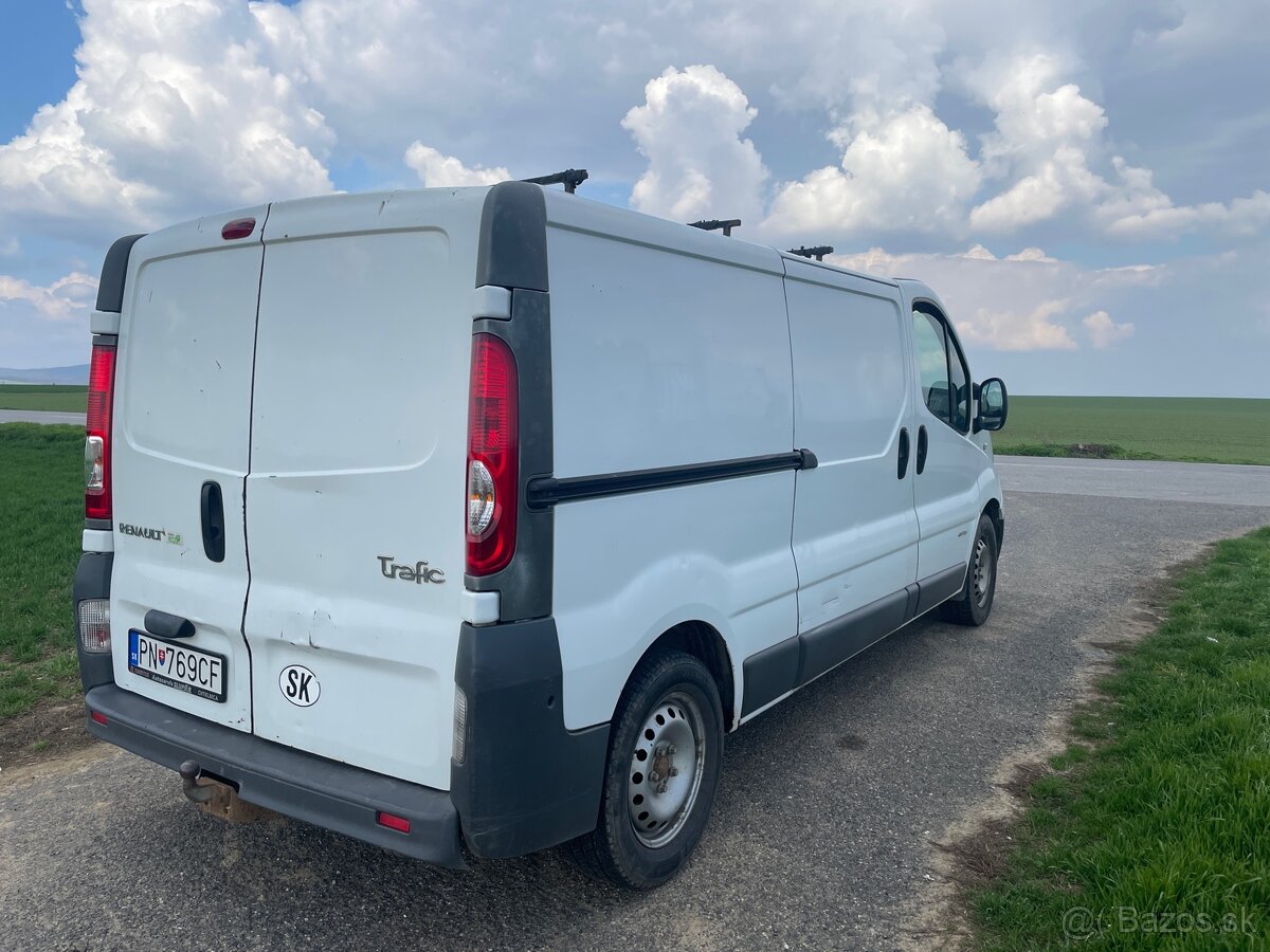 Renault Trafic 2.0dci - 4