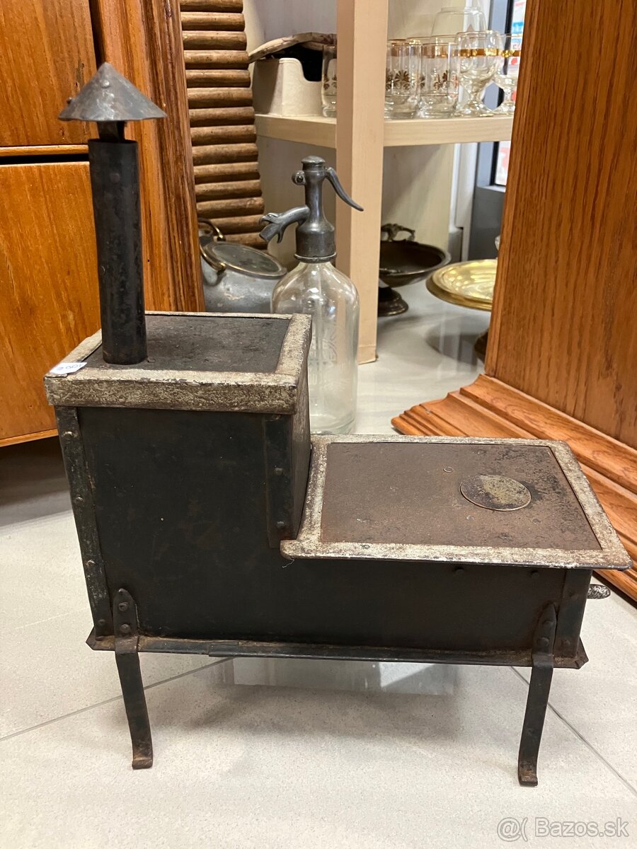 Historický model liatinových kachlí - 4