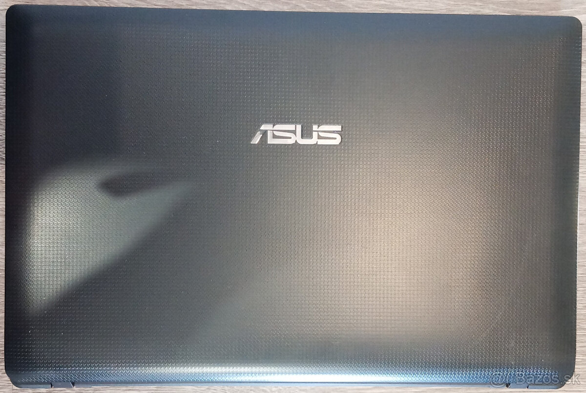 ASUS X54C - 4