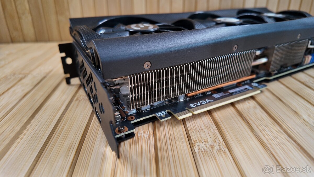 Predám EVGA RTX 3080 FTW3 ULTRA GAMING - 4