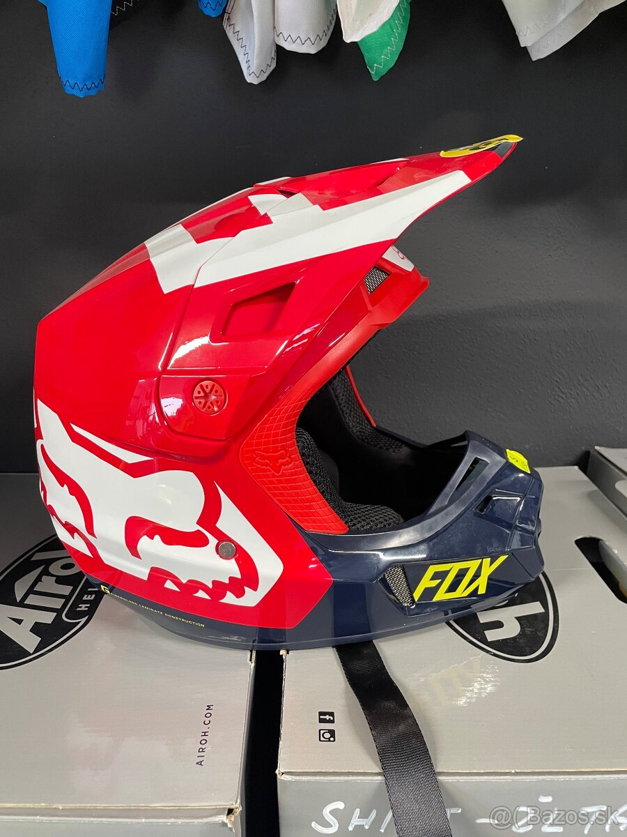 Mx prilba fox v2 nova