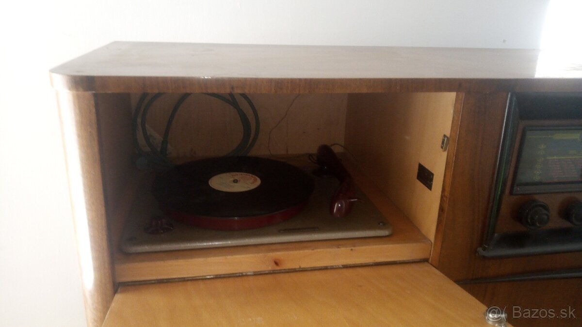 Predám starožitné gramoradio - 4