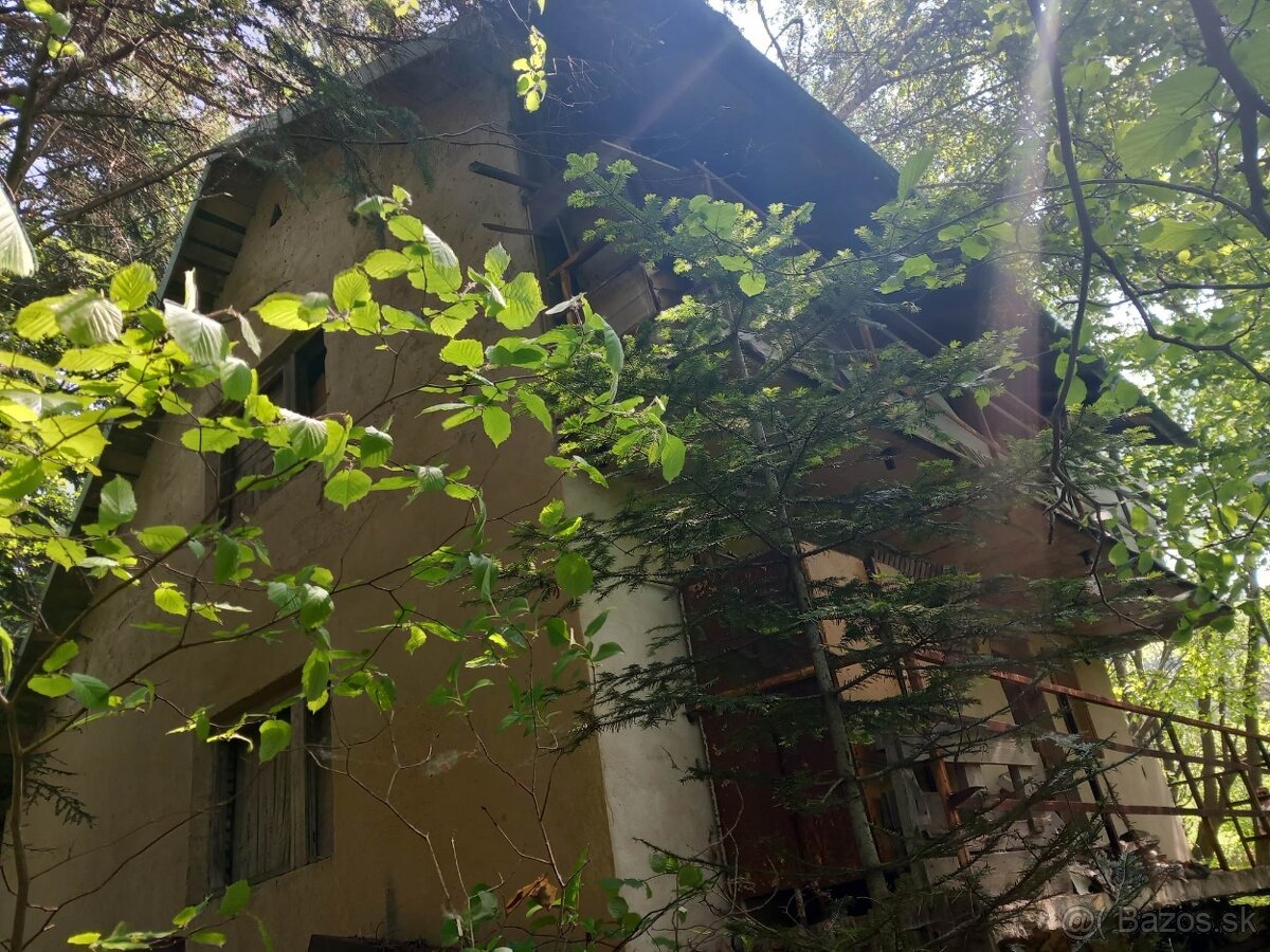 Na predaj chata v obci Drienica - 4