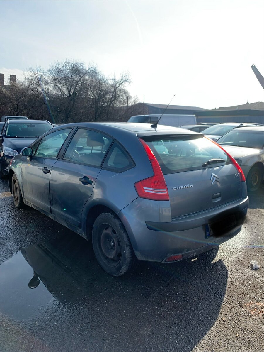 Rozpredám Citroen C4 1.4 65kw - 4